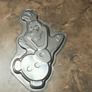 Disney Wilton Olaf cookie/cake pan